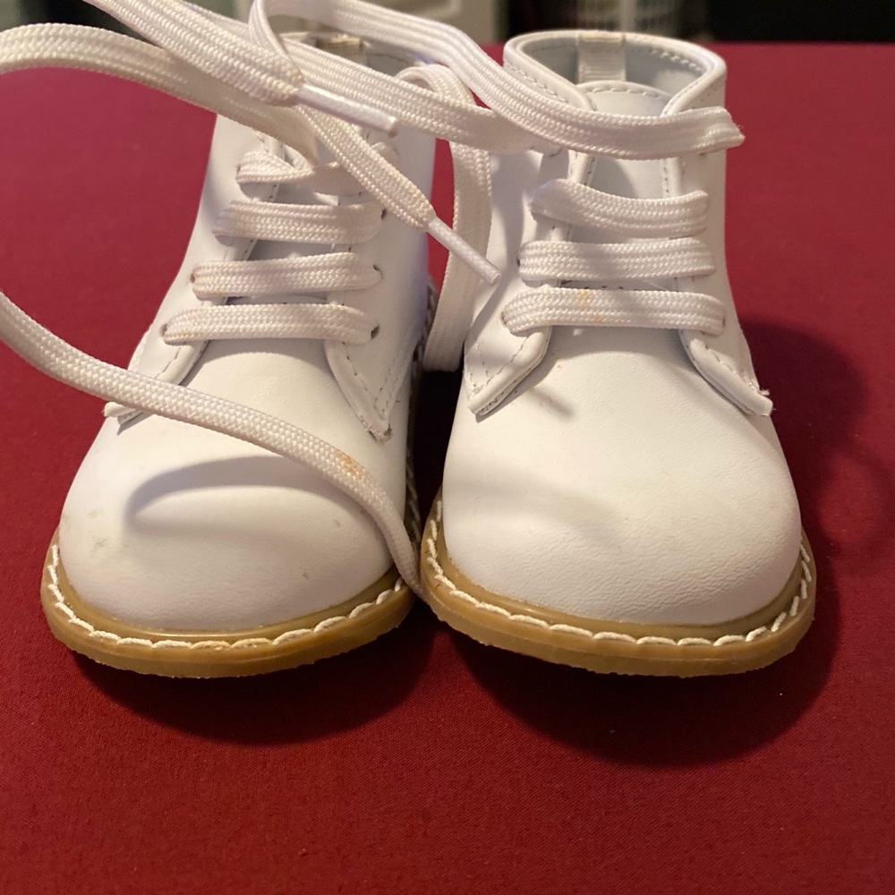 Walking shoes